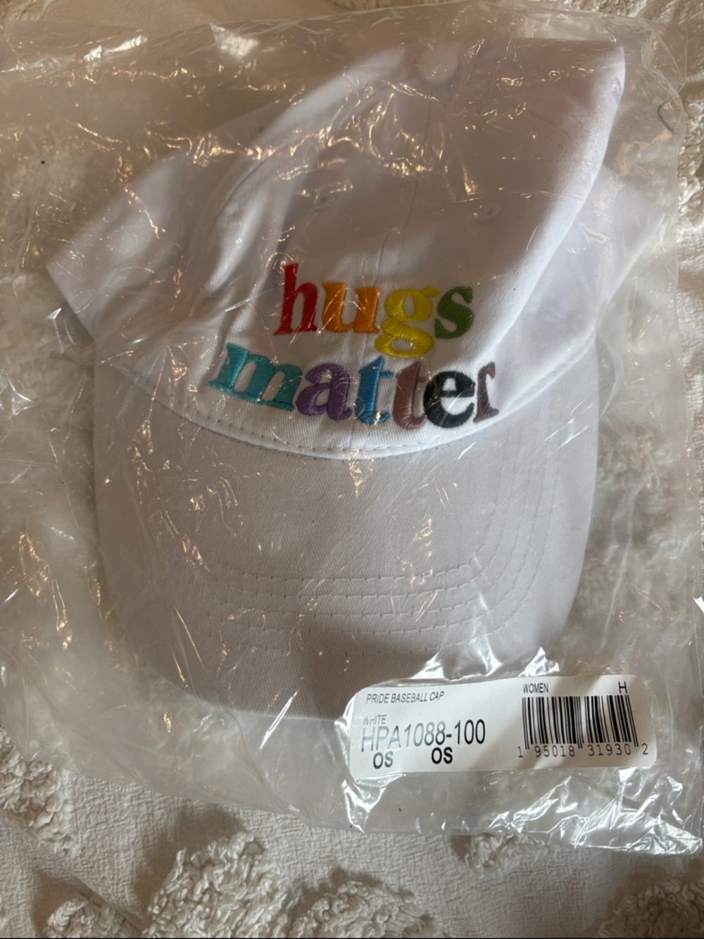White "hugs matter" Embroidered Baseball Cap